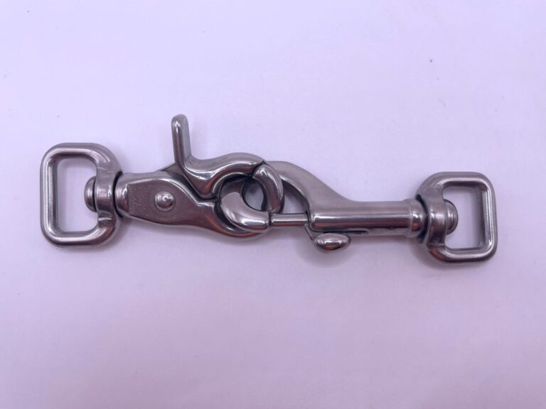 Begleitbild Blogbeitrag Scherenkarabiner vs Bolzenkarabiner