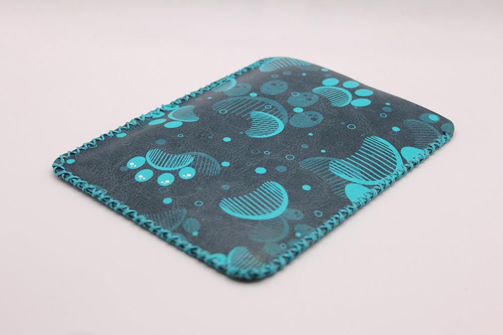 Personalisierbare Impfpasshülle aus Kunstleder – Stilvoller Schutz für den Heimtierausweis