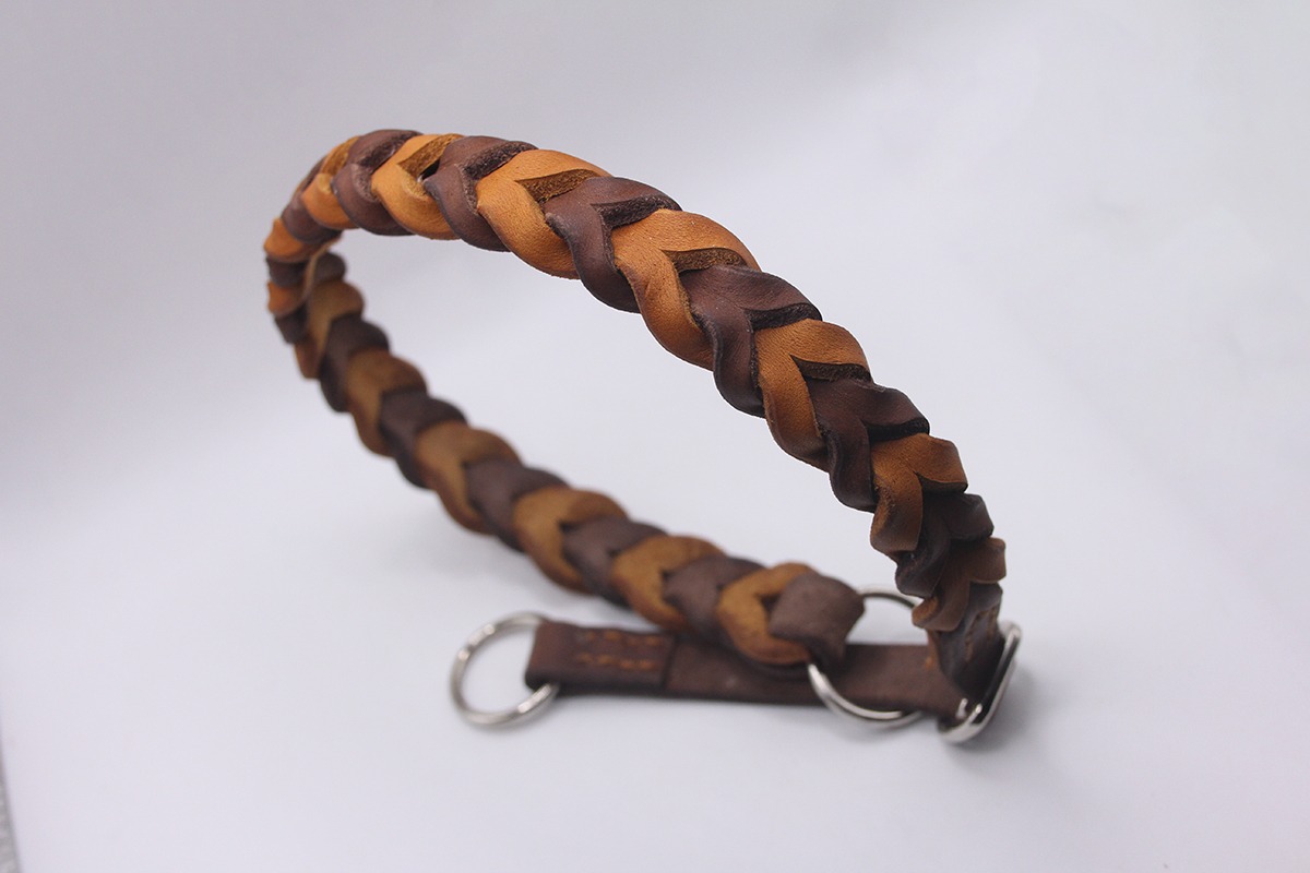 Fettleder-Halsband 'Twisttone' – zweifarbig geflochten – robust & handgefertigt