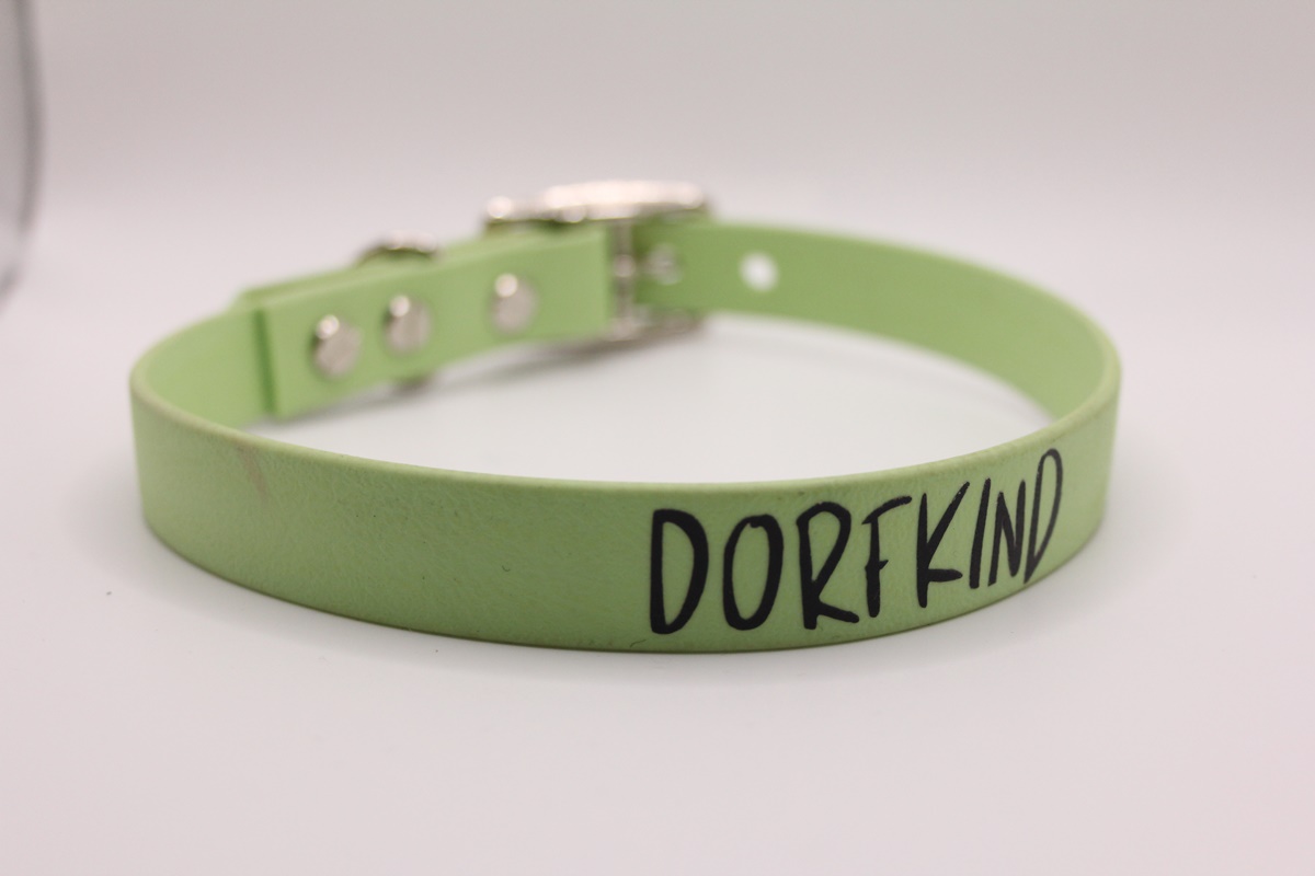 Biothane®-Halsband 'Dorfkind' – weil Landluft durch die Pfoten zieht