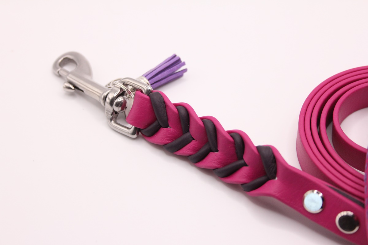 Biothane® Leine 'Braided Grace' – mit Nappa-Einflechtung & unterlegter Handschlaufe