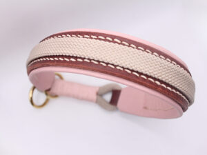 Fettleder-Halsband ‚Kailea‘ – mit Tauverzierung & Nappapolster – handgefertigt & individuell1